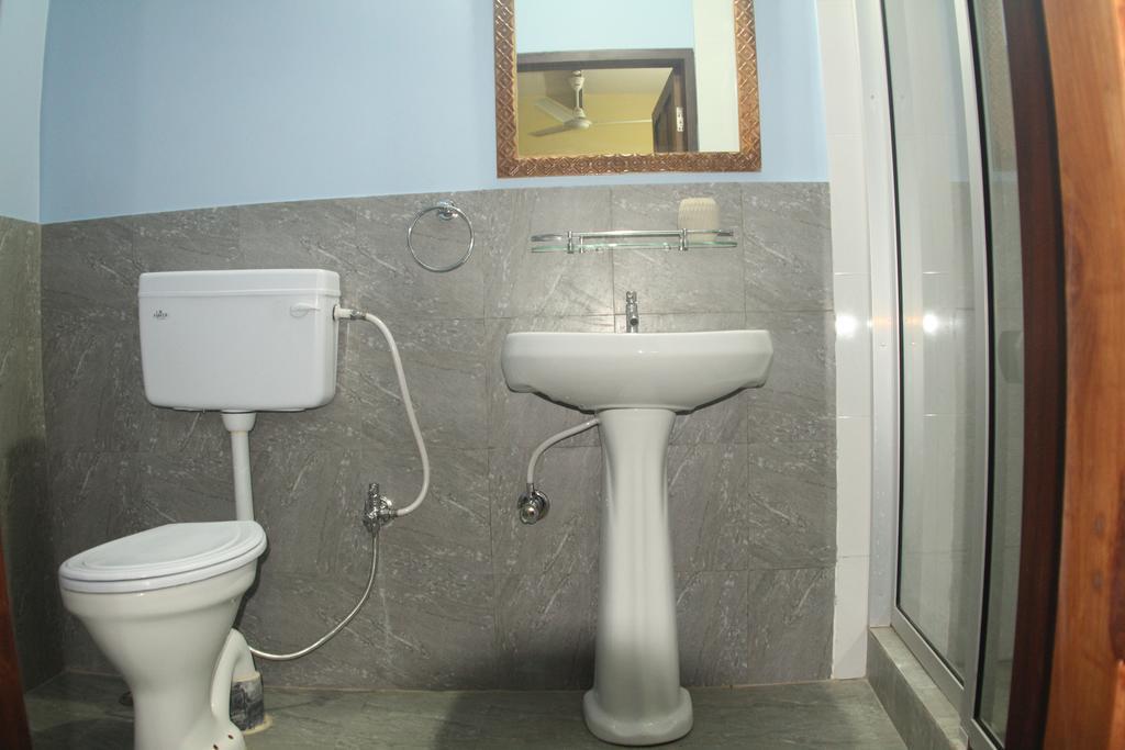 Lotus Paying Guesthouse Varanasi Exterior foto