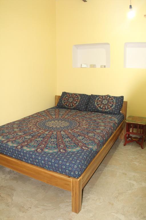 Lotus Paying Guesthouse Varanasi Exterior foto